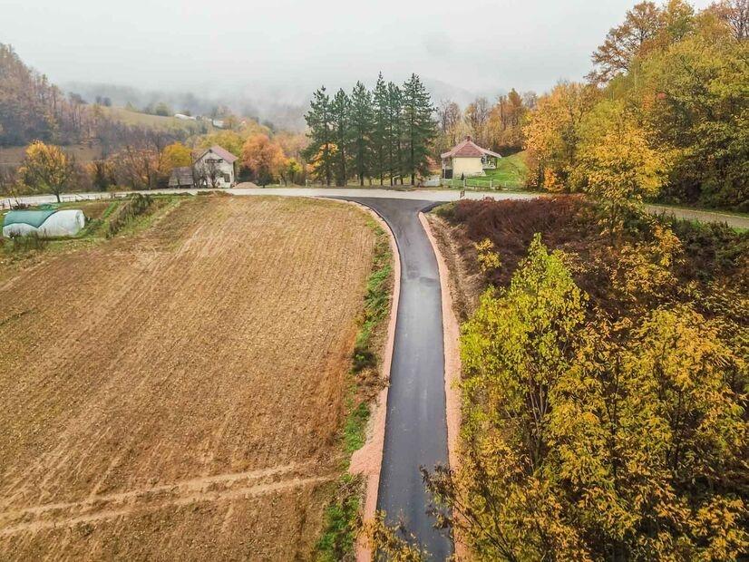 asfaltiran put u planinici 2