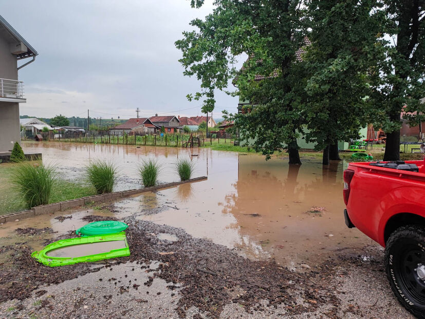 bujicne padavine u mionici 17