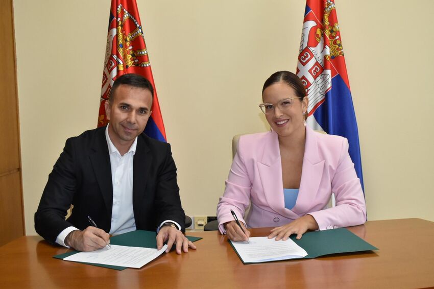 Јанковић и Павков потпсивање