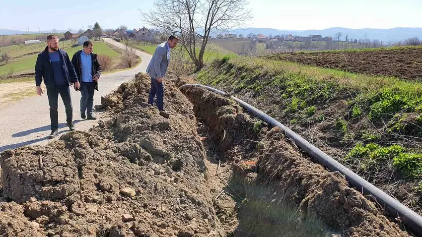 jankovic obilazi radove na izgradnji vodovoda
