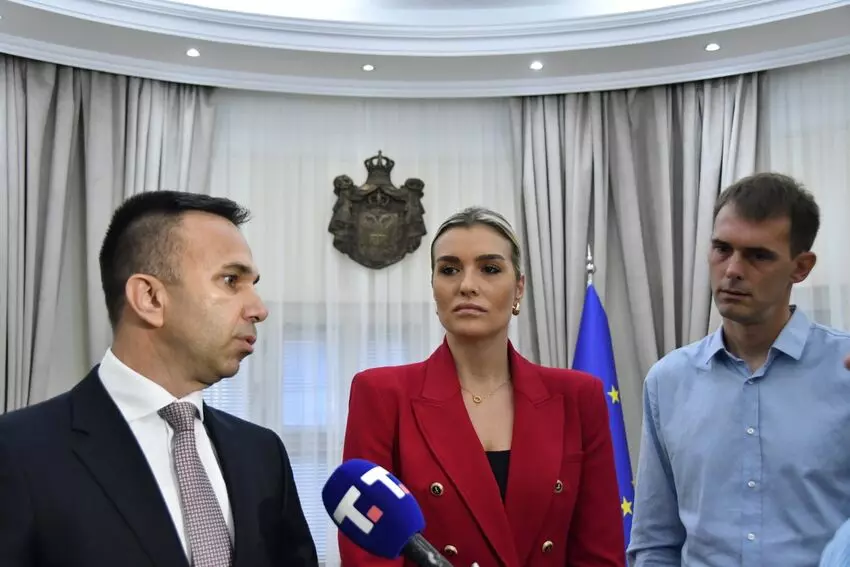 potpisivanje ugovora12874 7