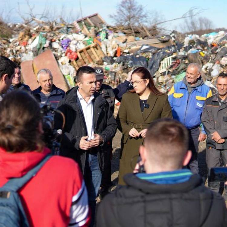 Председник Јанковић и министарка Павков најавили почетак радова на санацији мионичке депоније